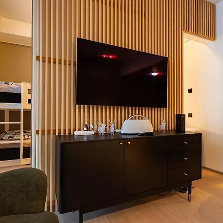 Utsun Gielas A5 Visit *